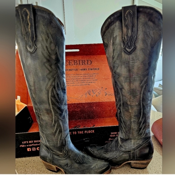 Freebird Wonder leather boots in Olive (New with box) - Picture 6 of 10